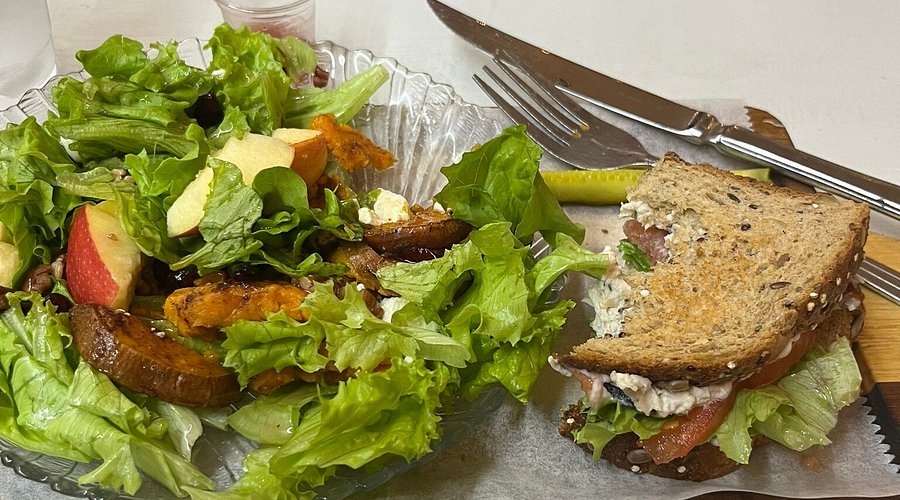 Sweet Combs Honey Cafe